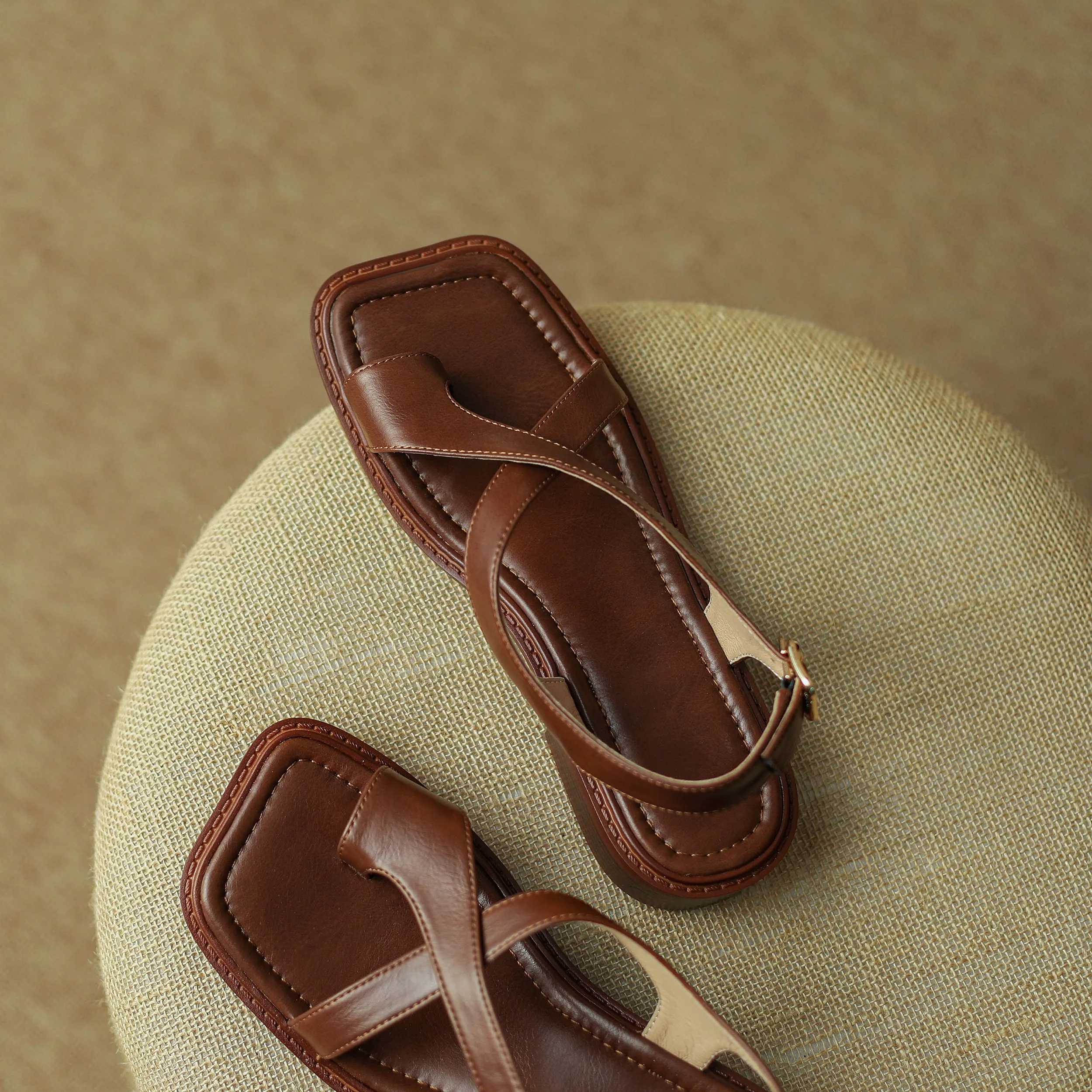 Womens Summer Leather Comfortable Cross Straps Flat Sandals